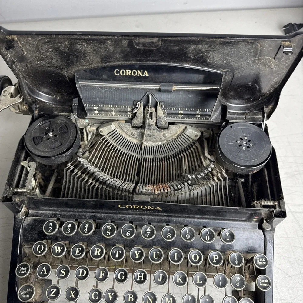 1930's Corona Standard Flat Top Glossy Black Typewriter UNTESTED For Parts